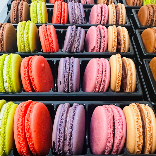 Macarons assorted flavors - box of 6